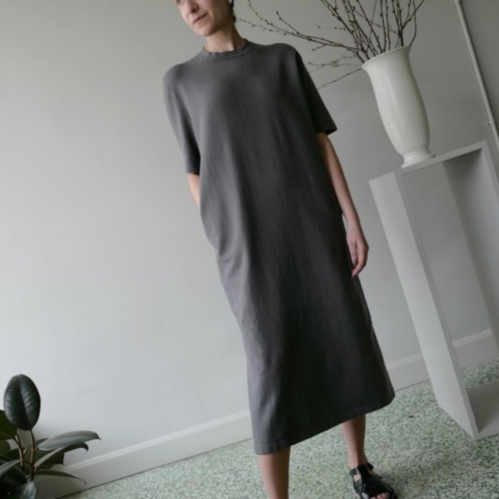 Lauren Manoogian Lava  Short-Sleeve Midi Dress